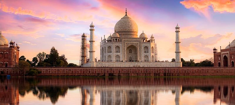 8 viajes para 8 historias de amor