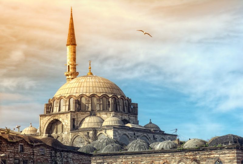 4 Dinge, die Sie beim Besuch einer Moschee wissen sollten