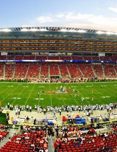 Rugby stadium filled with spectators during Six Nations match